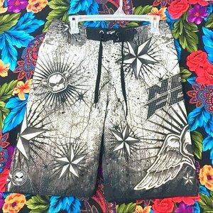 MEN'S NO FEAR SHORTS BOARDSHORTS MENS SIZE 31 SMALL FLYING SKULLS NAUTICAL STARS